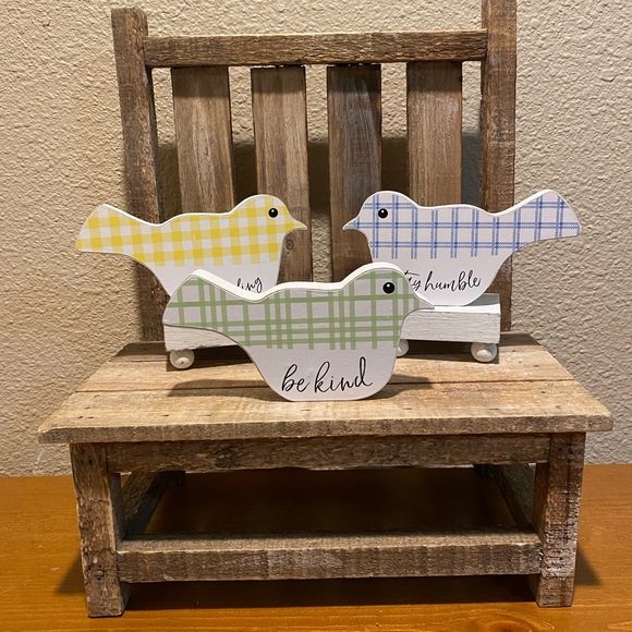 Bird Decor For Tier Trays, Bird Tabletop Wood Signs Set Of 3, Shelf Bird Decor - Picture 2 of 16